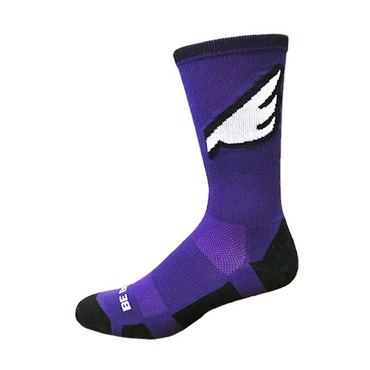 Wingman - Lila & Svart. American Gjorde unika atletiska strumpor för wholesale av Boldfoot Socks