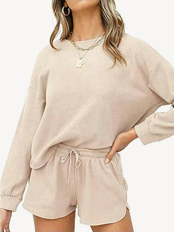 Loungewear casual long-sleeves sweatshirt shorts set for wholesale by Rosa Clothing