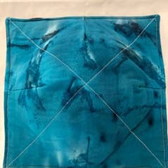 Turquoise draaikolk magnetronkom knus voor wholesale door Mama Cees Creations