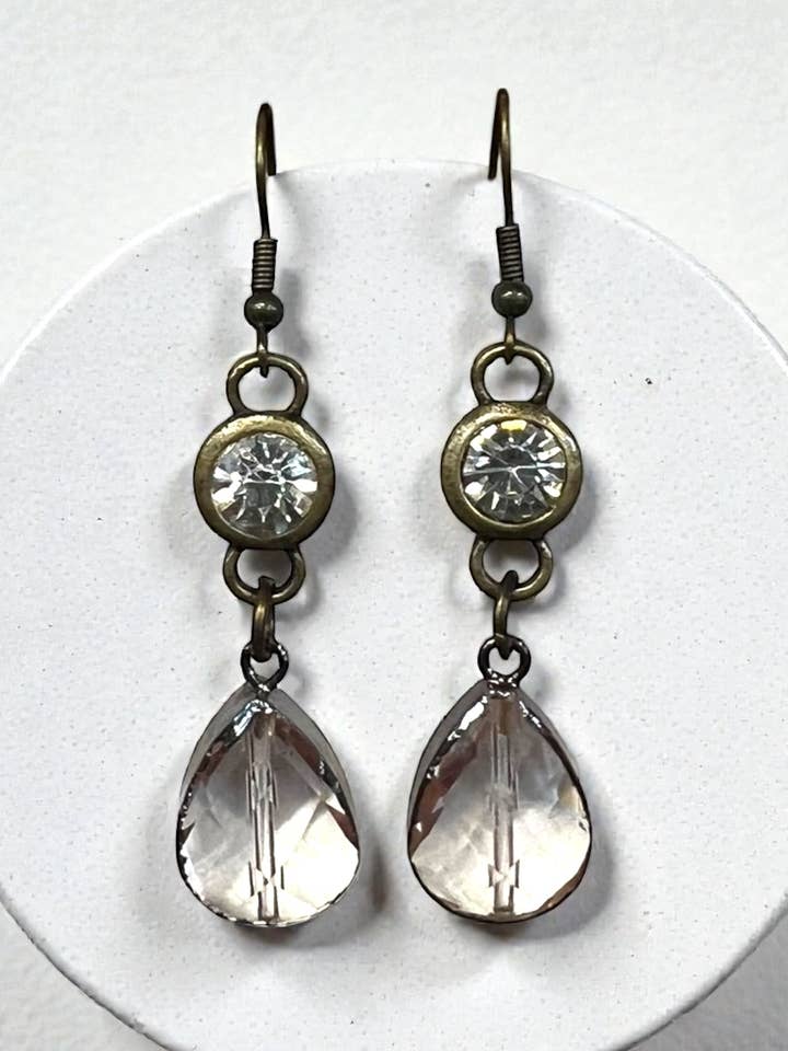 Pendiente de diamante con lágrima para venta al por mayor de Ava Capri