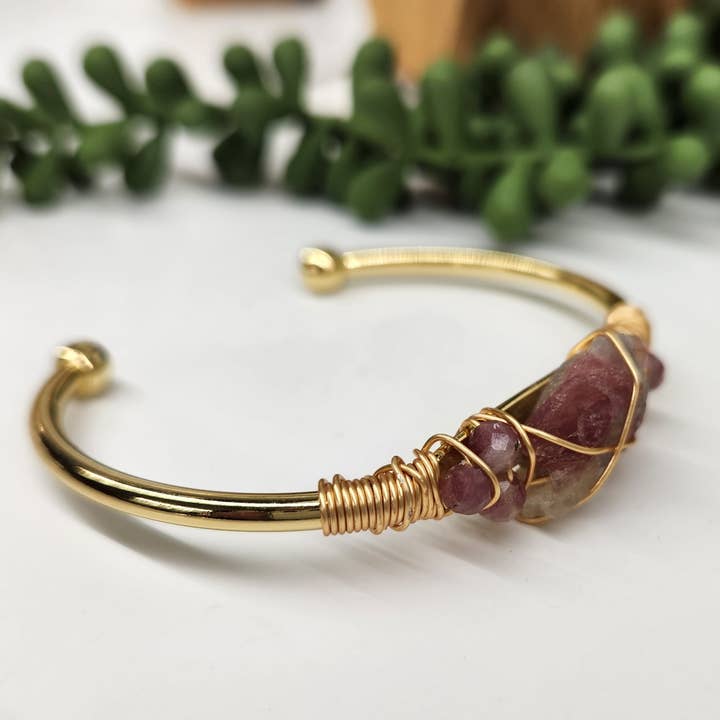 Meraki Gemstones - Wholesale Cuff Bracelet - Pink Tourmaline/Pk. Tourm.Rough Gemstone Wire Wrapped Bangle