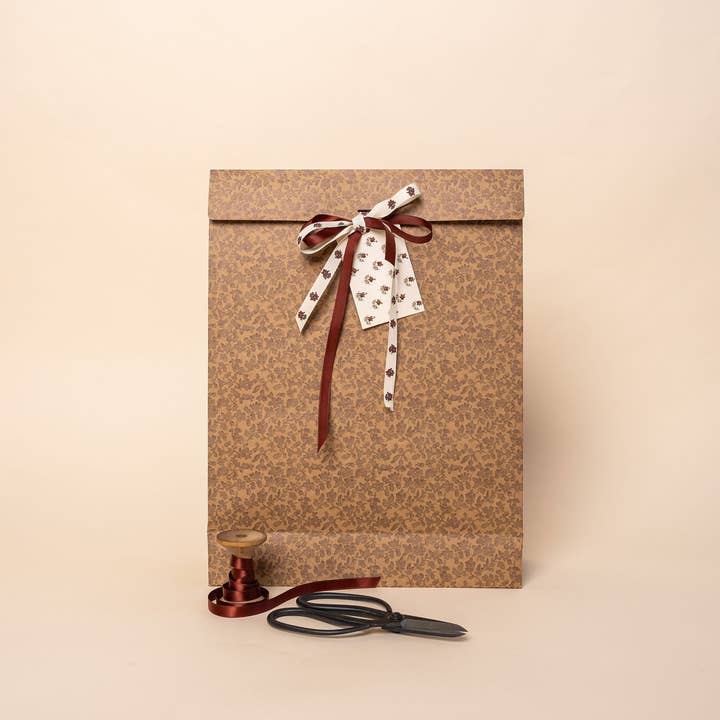 Parcel Paper - Wholesale Gift Bag Set/Pack - 'Floret' Kraft Gift Bags with Ribbon -- Set of 61