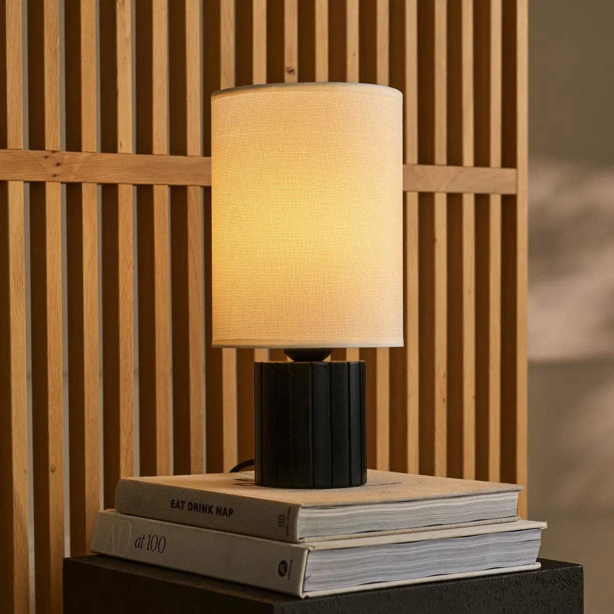 Tavellio - Wholesale Accent/Desk Lamp - Kiko Black Table Lamp | Cozy Desk Lamp with E27 Socket3