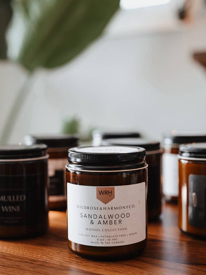 Bois de santal et ambre pour la vente par Wild Rose & Harmony Co.