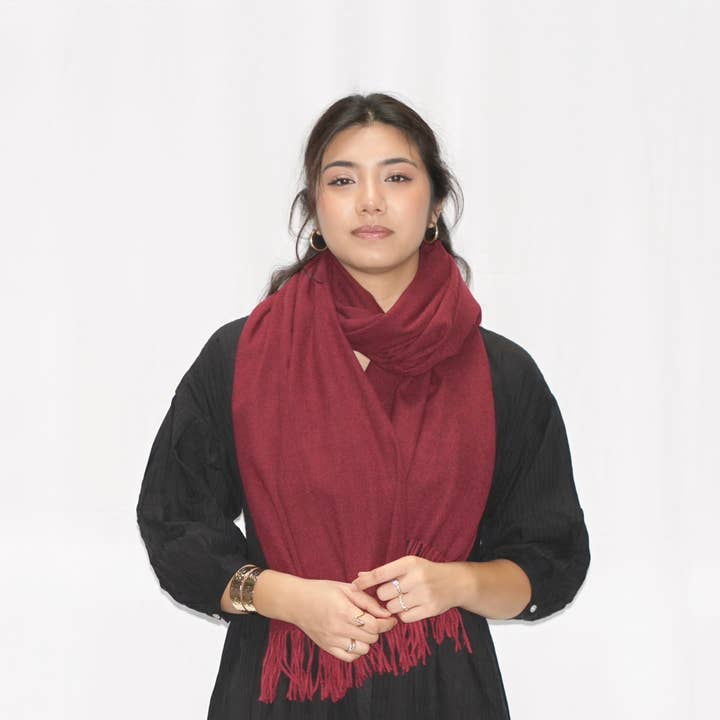 Dolma - Wholesale Wrap – Women's - Cozy Cashmere Blend Stole - Maroon1