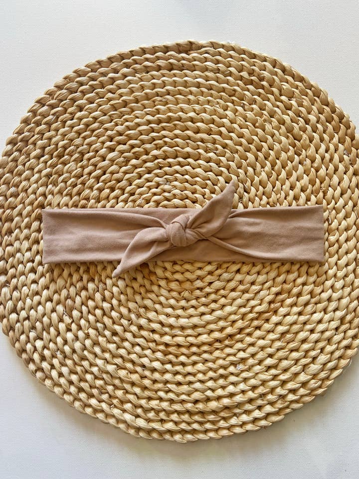 Bandeau rose à nouer nude pour la vente par Twig + Roe