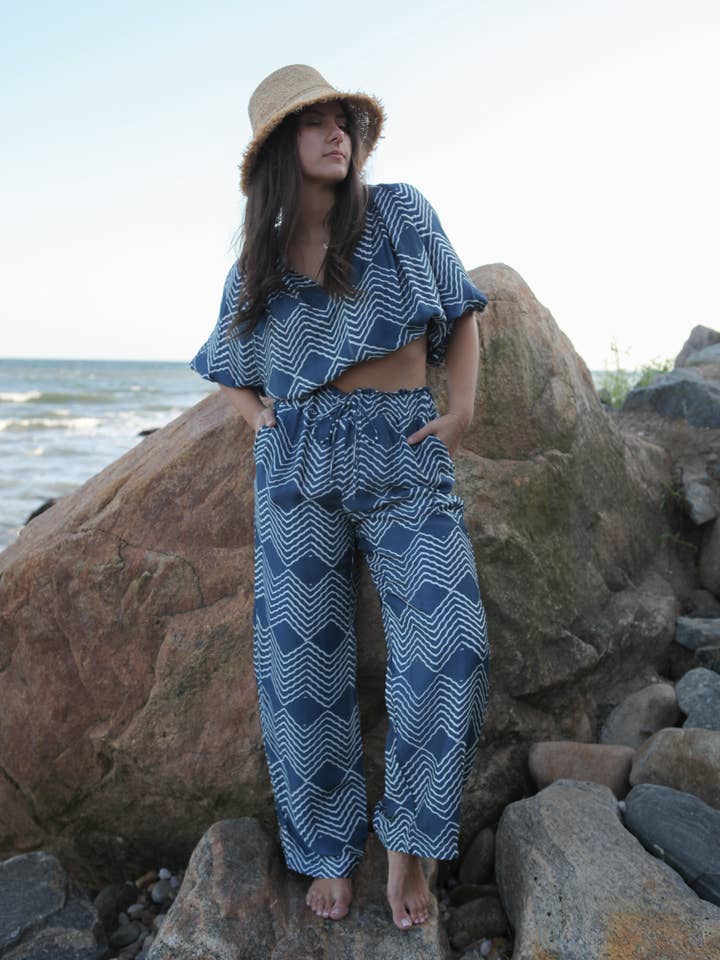 Scottie Pant en Andes Navy pour la vente par NIBI MTK