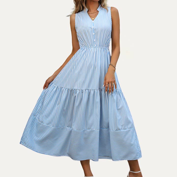 Zeitloses blaues gestreiftes ärmelloses gestreiftes Maxikleid für den Großhandel von The Moment Collection