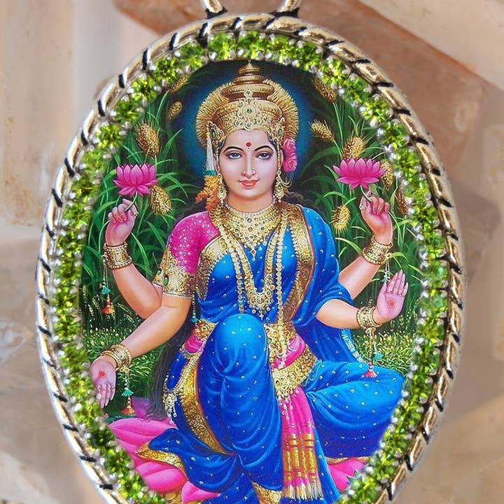 MariaSantissimaShop - Wholesale Pendant/Charm Necklace - Goddess Lakshmi Handmade Necklace Hindu Jewelry Medal Pendant1