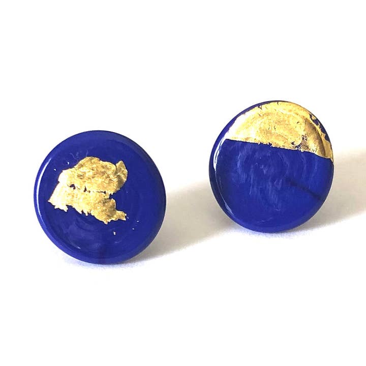 Helen Chalmers – wholesale Stud/post earrings – Gold Navy Handmade Glass Button Stud Earrings0