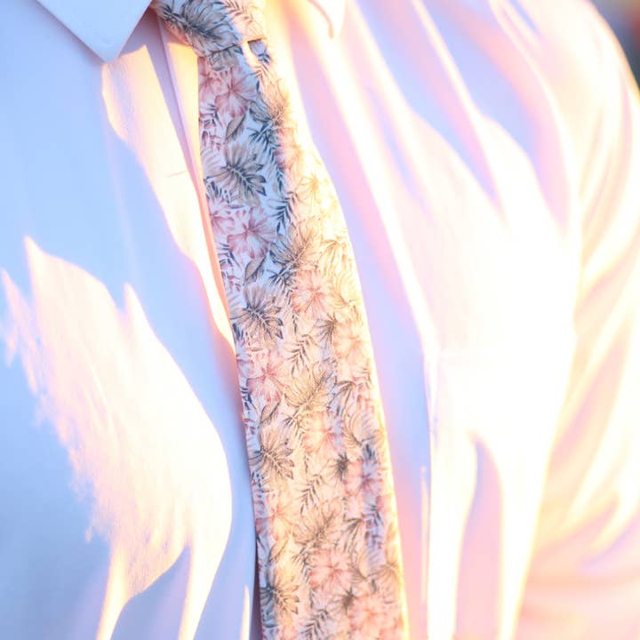 Tough Apparel - Wholesale Necktie - Men's - Mahalo - Tropical Hibiscus Tie