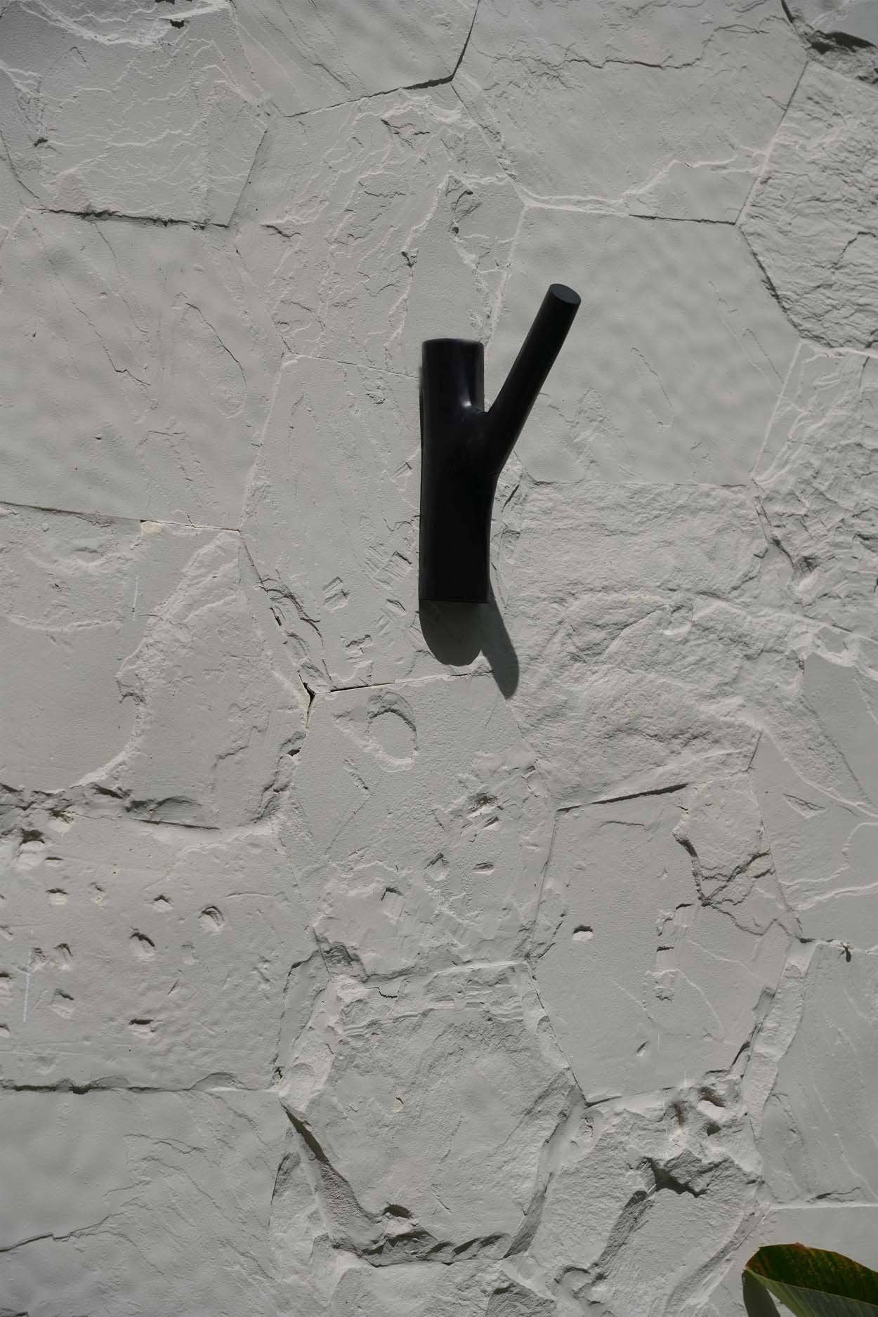 Bazar Bizar Living - Wholesale Wall Hook - The Hook - Black2