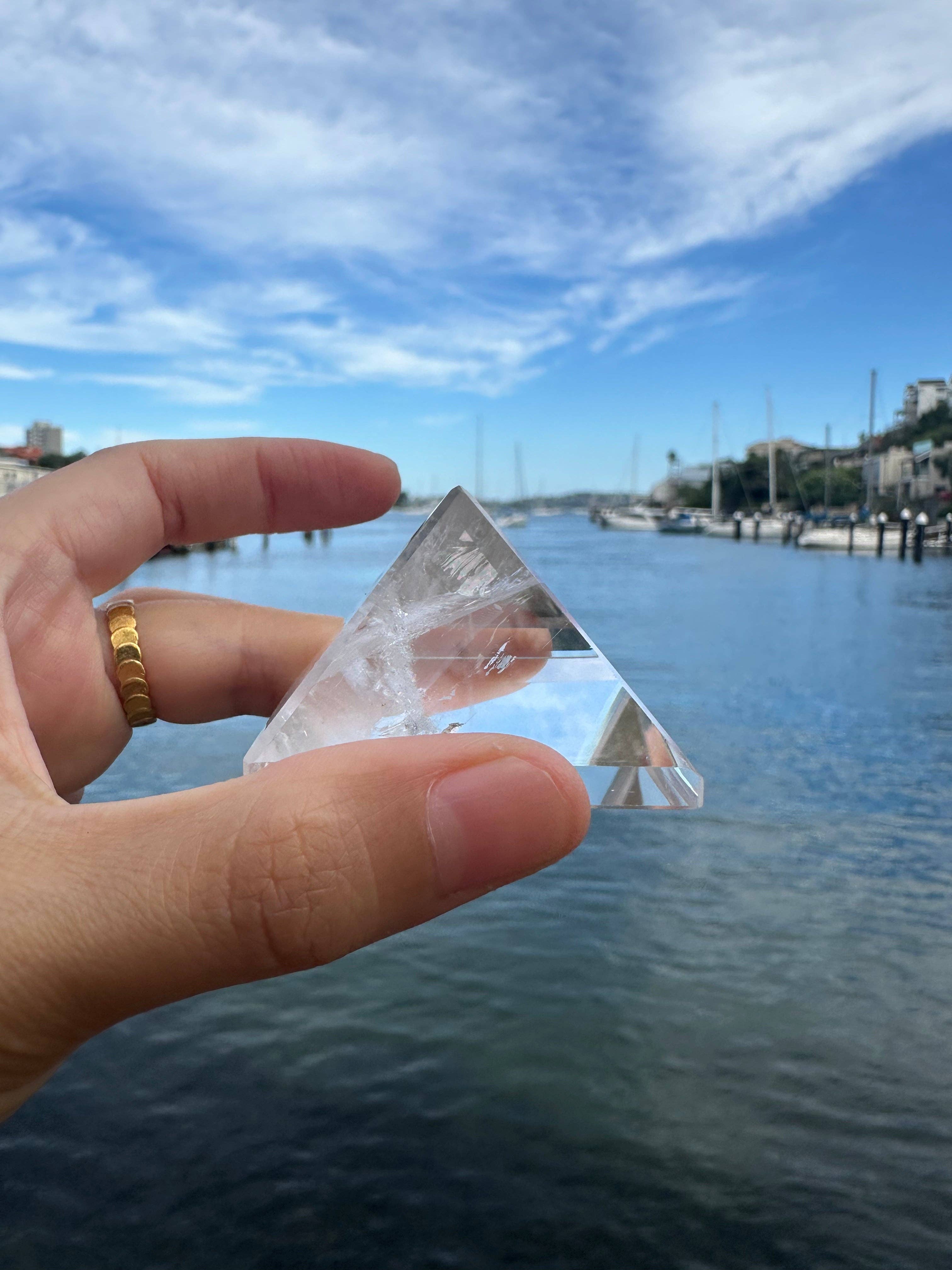 Moon Rituals – wholesale Andlig sten/kristall – Klar Kvarts Pyramid – Manifestations- och Healingkristall för Energi och Klarhet, Julkristallgåva2