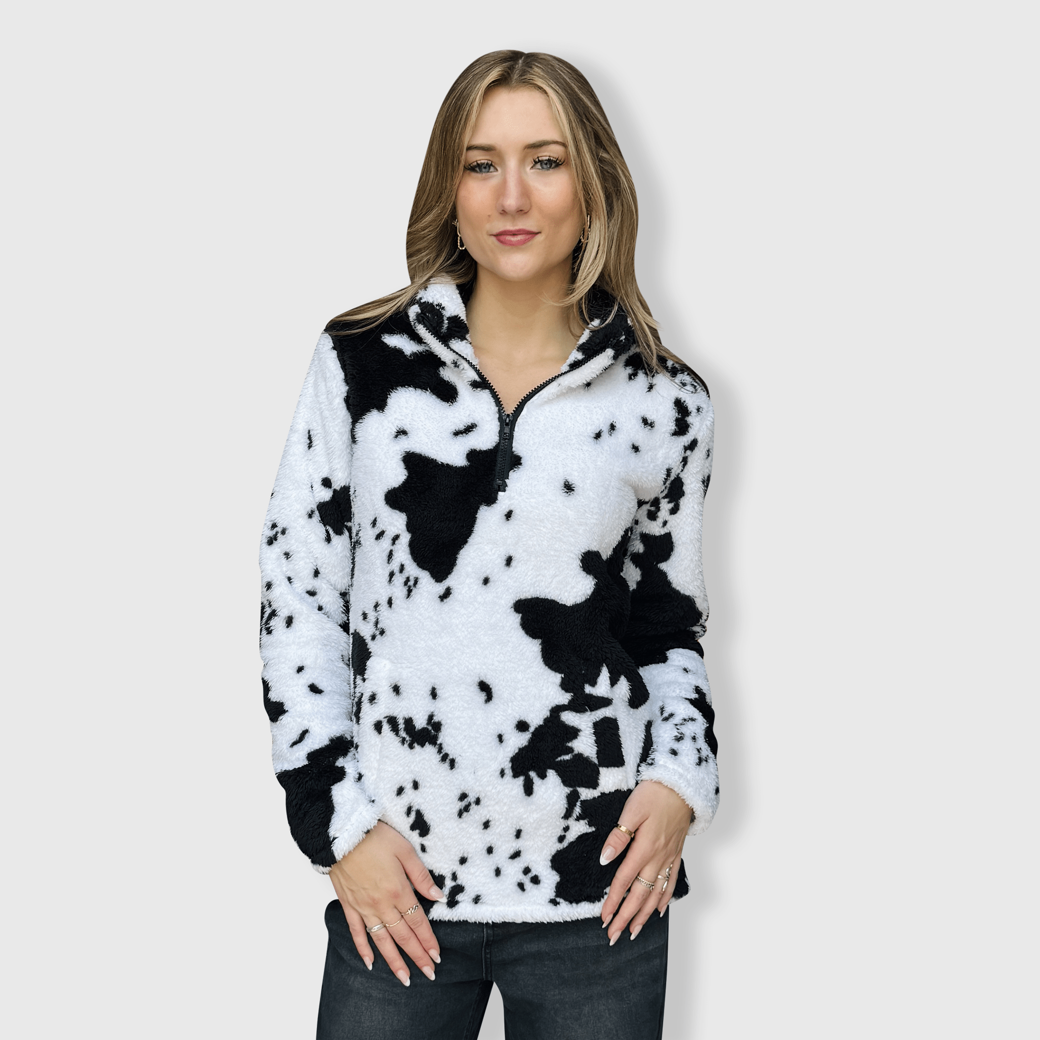 ILTEX Apparel - Vente Sweat-shirt – femme - pull sherpa noir et blanc à imprimé vache pour femmes2