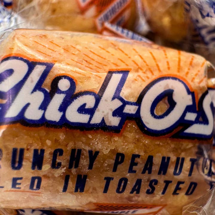 Martin's Country Store LLC – Doces cobertos de chocolate por atacado – NUGGETS CHICK O STICK 7oz1