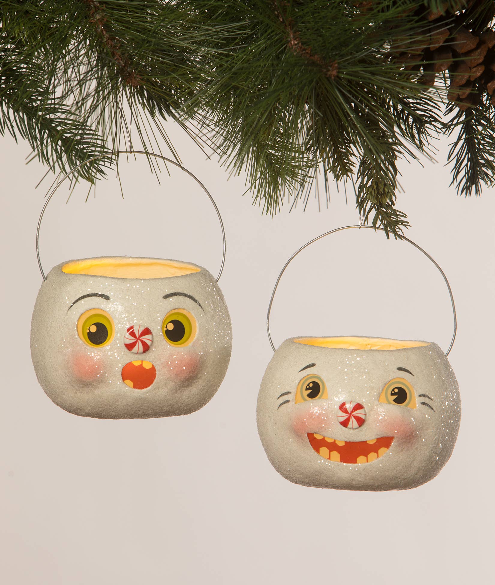 Bethany Lowe Designs - Wholesale Christmas Decoration - Surprised Snowman Bucket Petite3