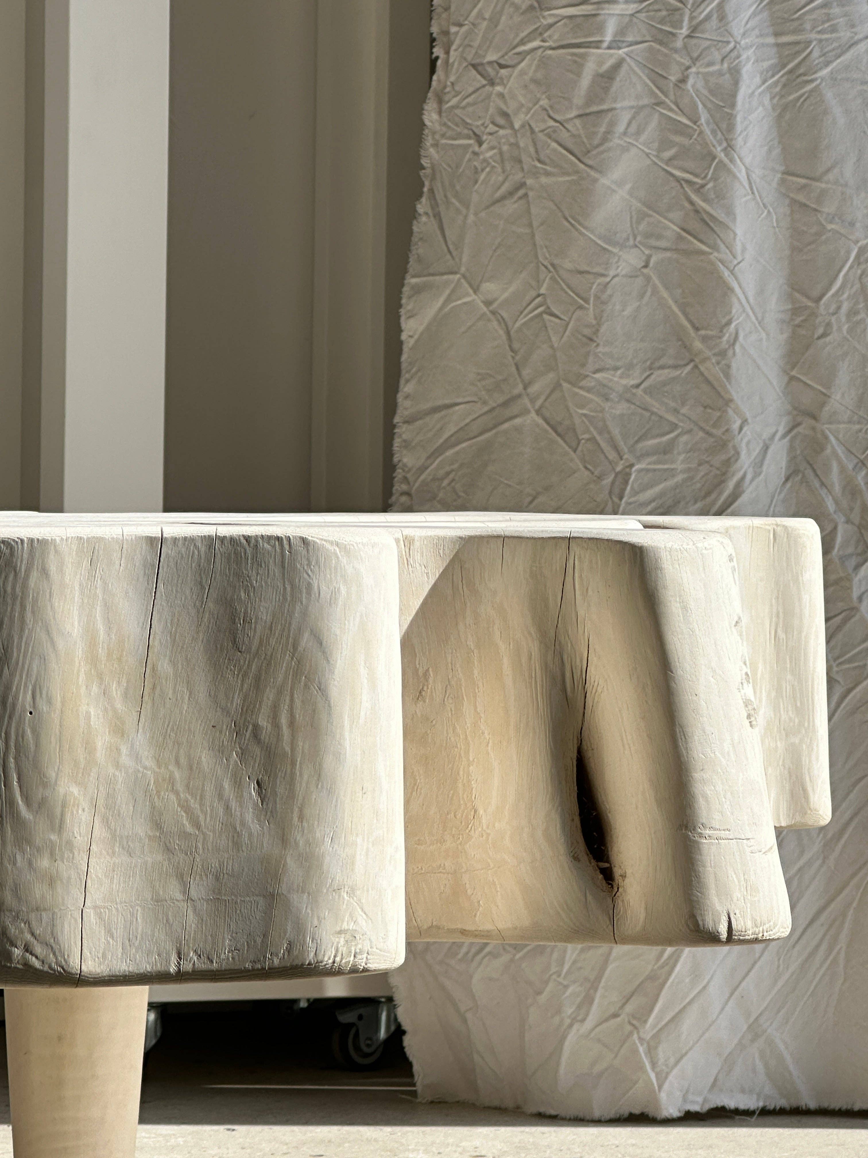 Office Objets - Wholesale Coffee Table - Very large coffee table in bleached mango wood with organic top D:140cm35