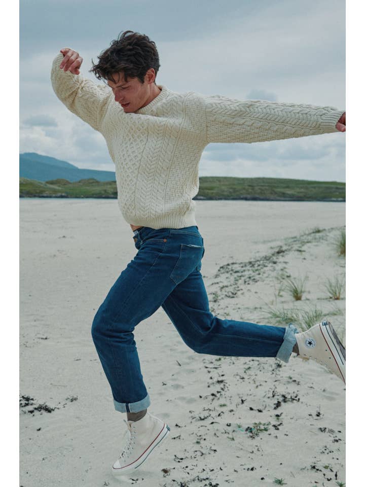 Aran Woollen Mills - Wholesale Knitted jumper – Men′s - Inisheer Traditional Mens Aran Sweater - Cream5
