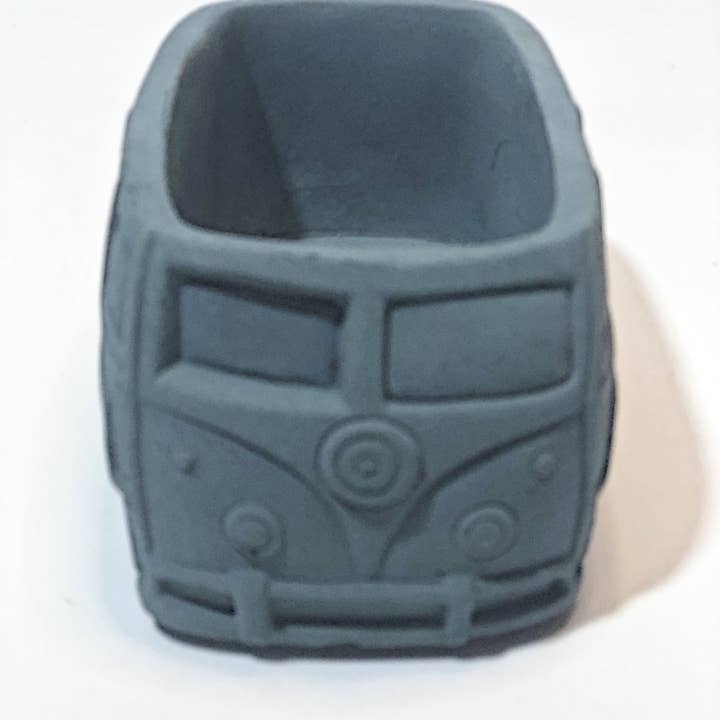 NATURAL BY HAGELSIEB - Wholesale Plant Pot - CONCRETE BUS PLANTER2