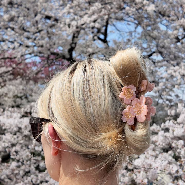 Solar Eclipse - Wholesale Hair Clip - Women's - Hand-painted Cherry Blossoms Flower Claw Hair Clip | Eco
