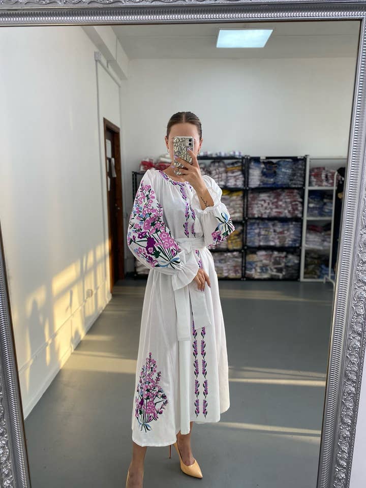 Vestido Boho Bordado Lavanda por atacado de Folkmoda