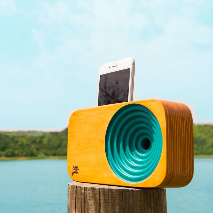 Bitti Gitti Design Workshop - Wholesale Speakers - Salt Turquoise Wooden Sound System