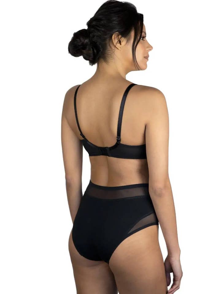 Less Is Amor - Wholesale Bra – Women's - Antares Full Support Bra With Lift3