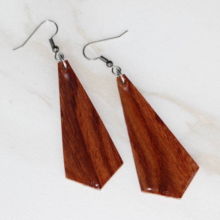 Khamphi - Tapered Briolette for wholesale by Ingrained