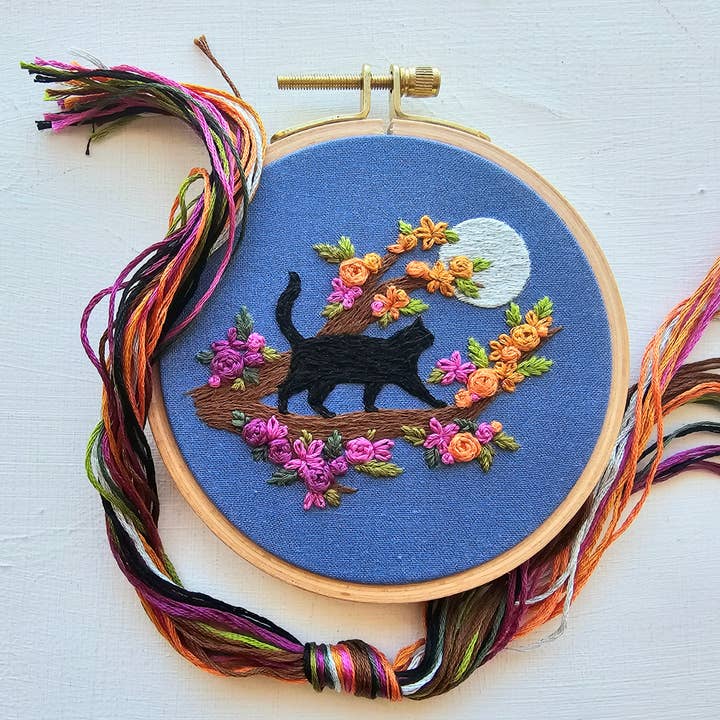 Jessica Long Embroidery - Wholesale Embroidery/Cross Stitch Supplies - Mini Black Cat & Full Moon Embroidery Kit
