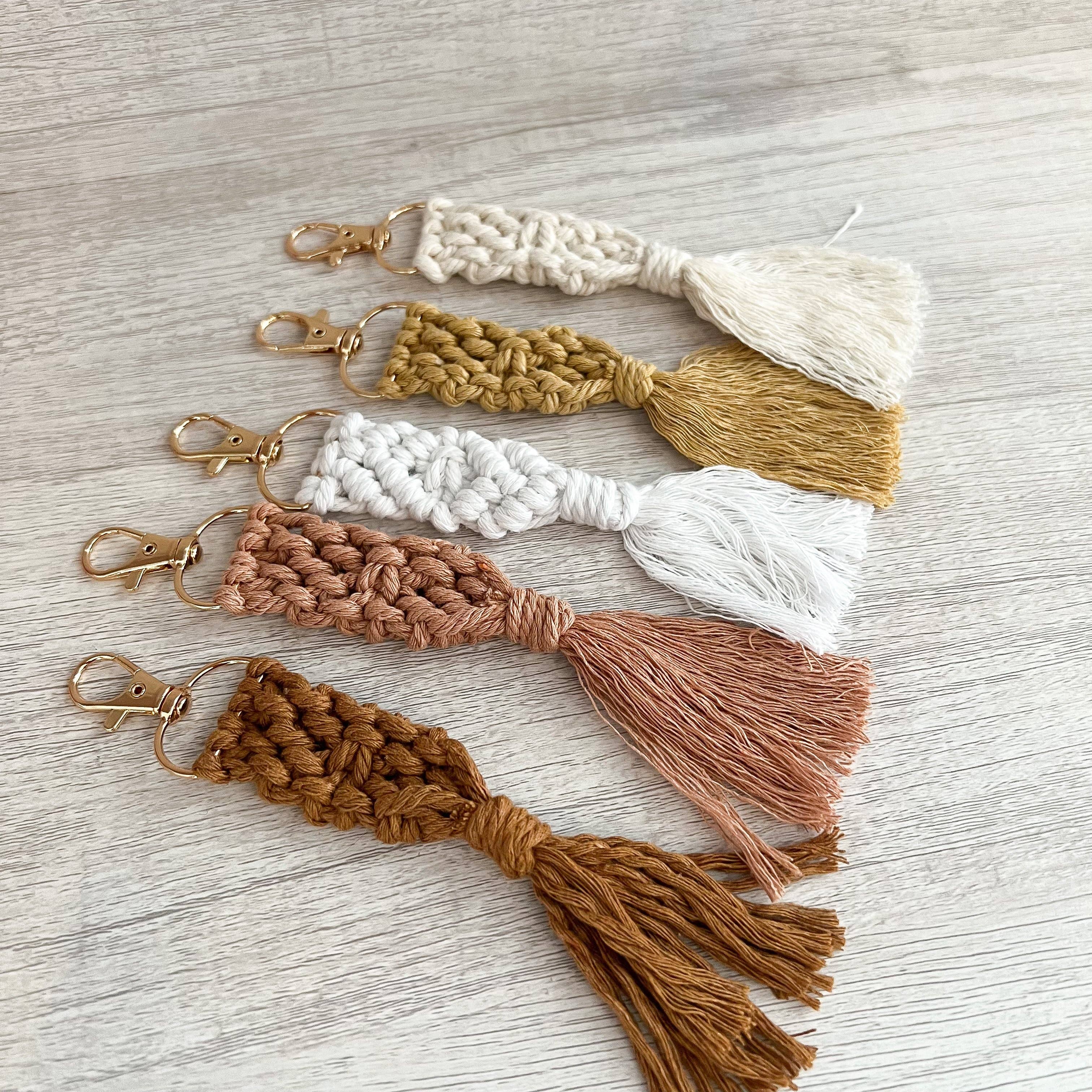 Sweettine Wholesale – wholesale Keychain – Women's – Macrame Fringe Key Chain3