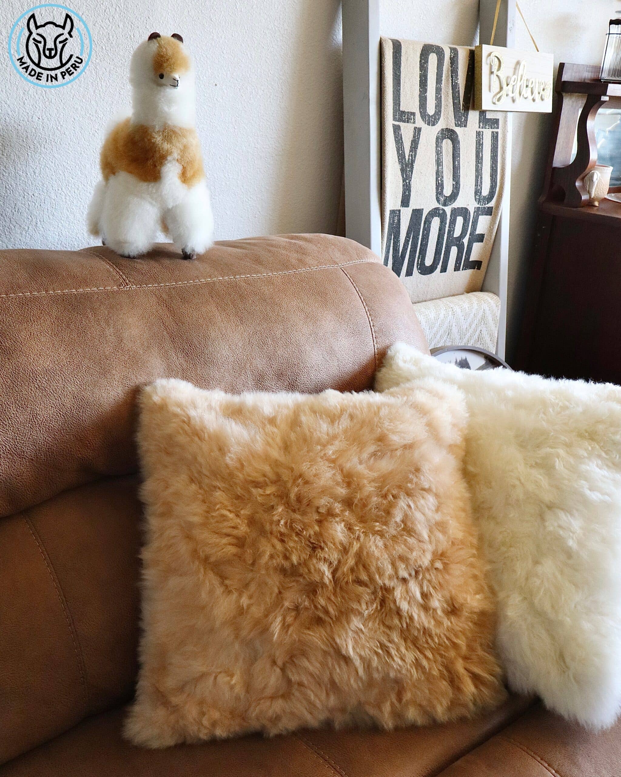 Circle Textile - Wholesale Retailer Sample - Home Decor - Andes - 100% Alpaca Fur3