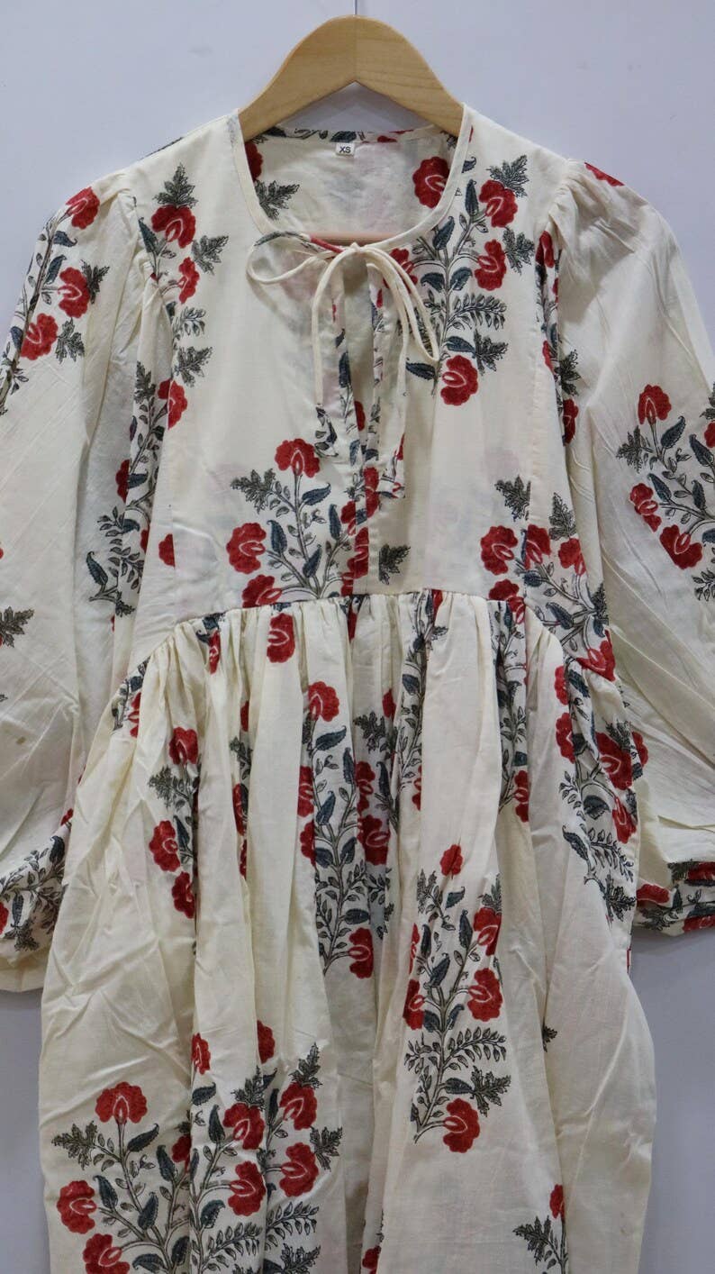 bhavnas boutique - Vendita all'ingrosso Vestito - Donna - Abito midi in cotone con stampa floreale e scollatura profonda1