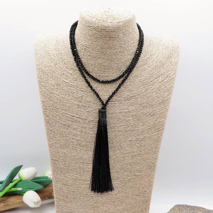 PEMA ~ JAPAMALA necklace in natural crystals for wholesale by Atisha Spiritual Shop