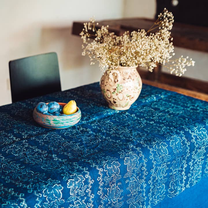 Toalha de mesa: Cânhamo húngaro tecido à mão antigo - TW120 por atacado de Lineage Botanica