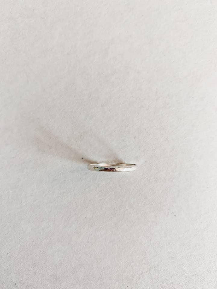 Strukturerad fet ring för wholesale av Simply Jules Jewelry