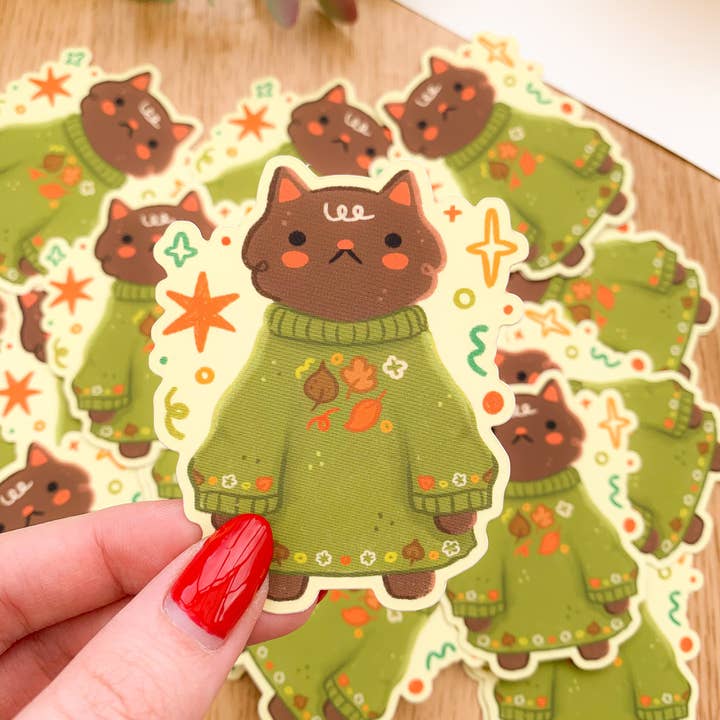 Sweater Weather Cat - Adesivo in vinile opaco per la vendita all'ingrosso da parte di Laurel Mae Art