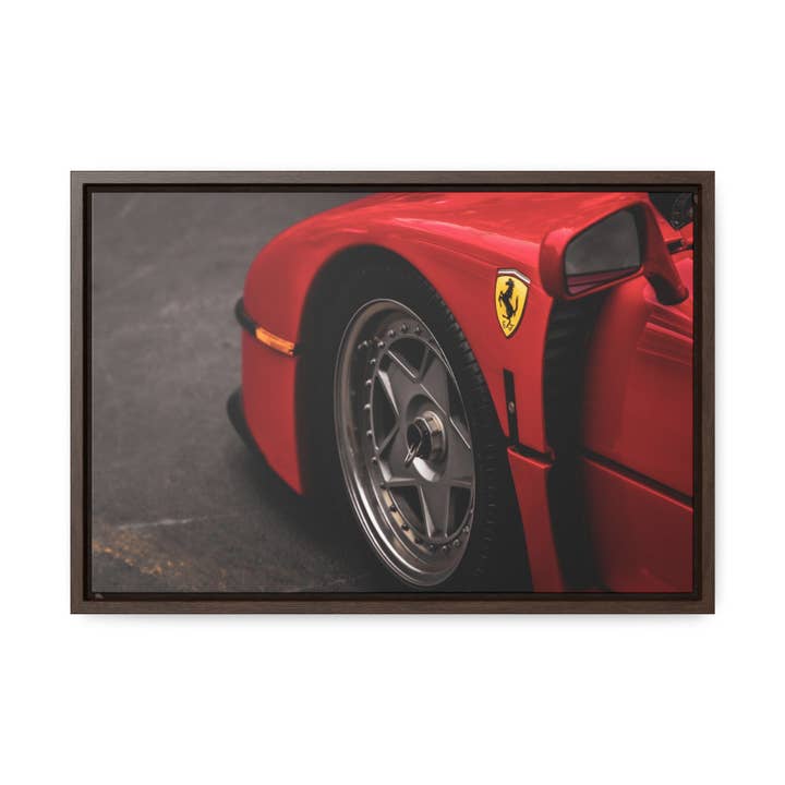 F40 (canvas met houten frame) voor wholesale door Pretty Average Photography