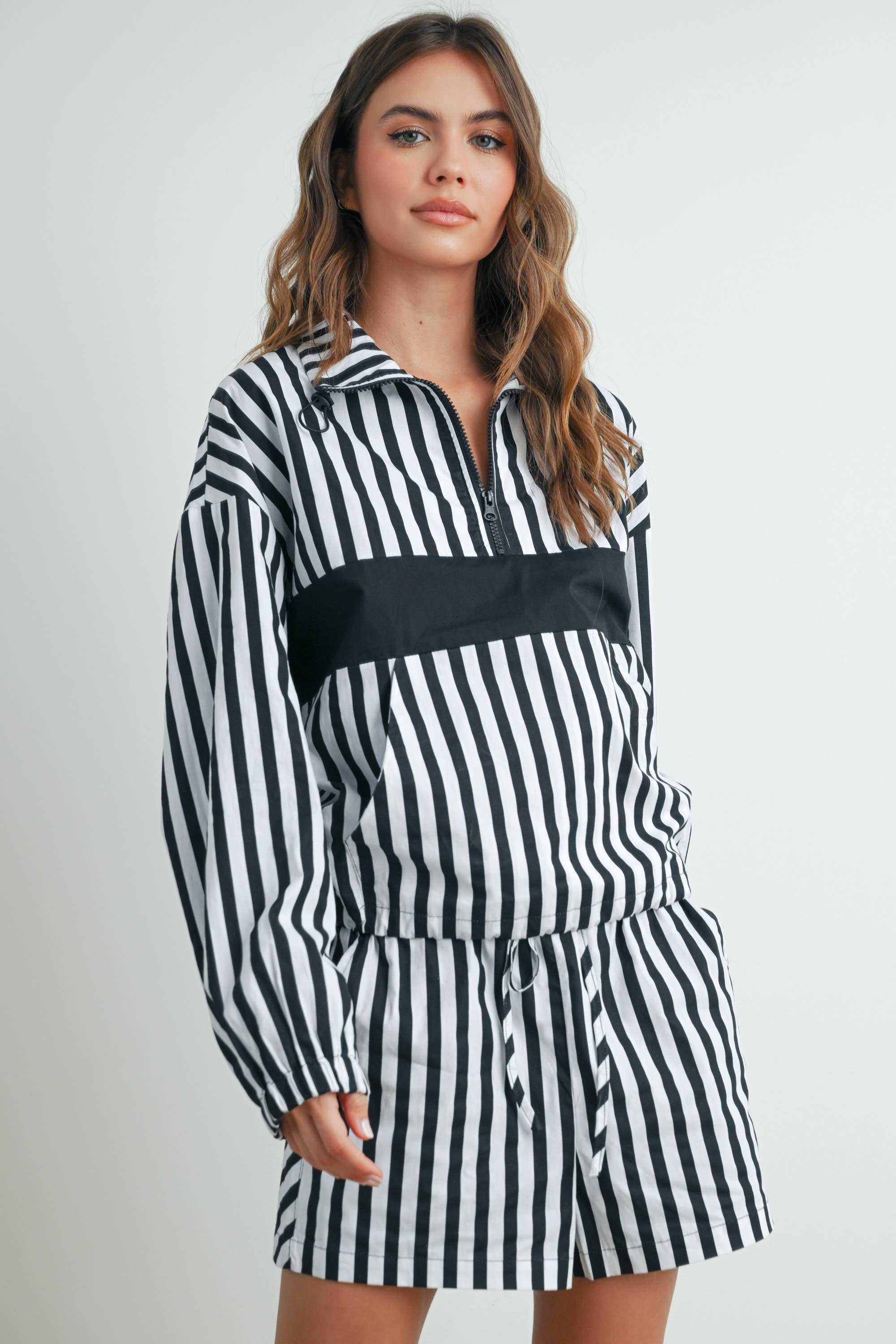 BUTTERMELON - Wholesale Sweatshirt - Women's - Drawstring Turtleneck Jacket - BMT753317