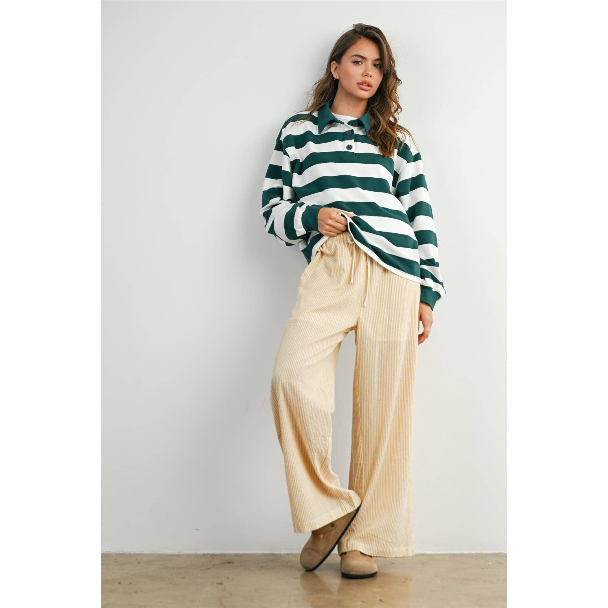 BUTTERMELON - Wholesale Sweatshirt - Women's - Striped Quarter-Buttoned Collared Sweatshirt - BMT807915