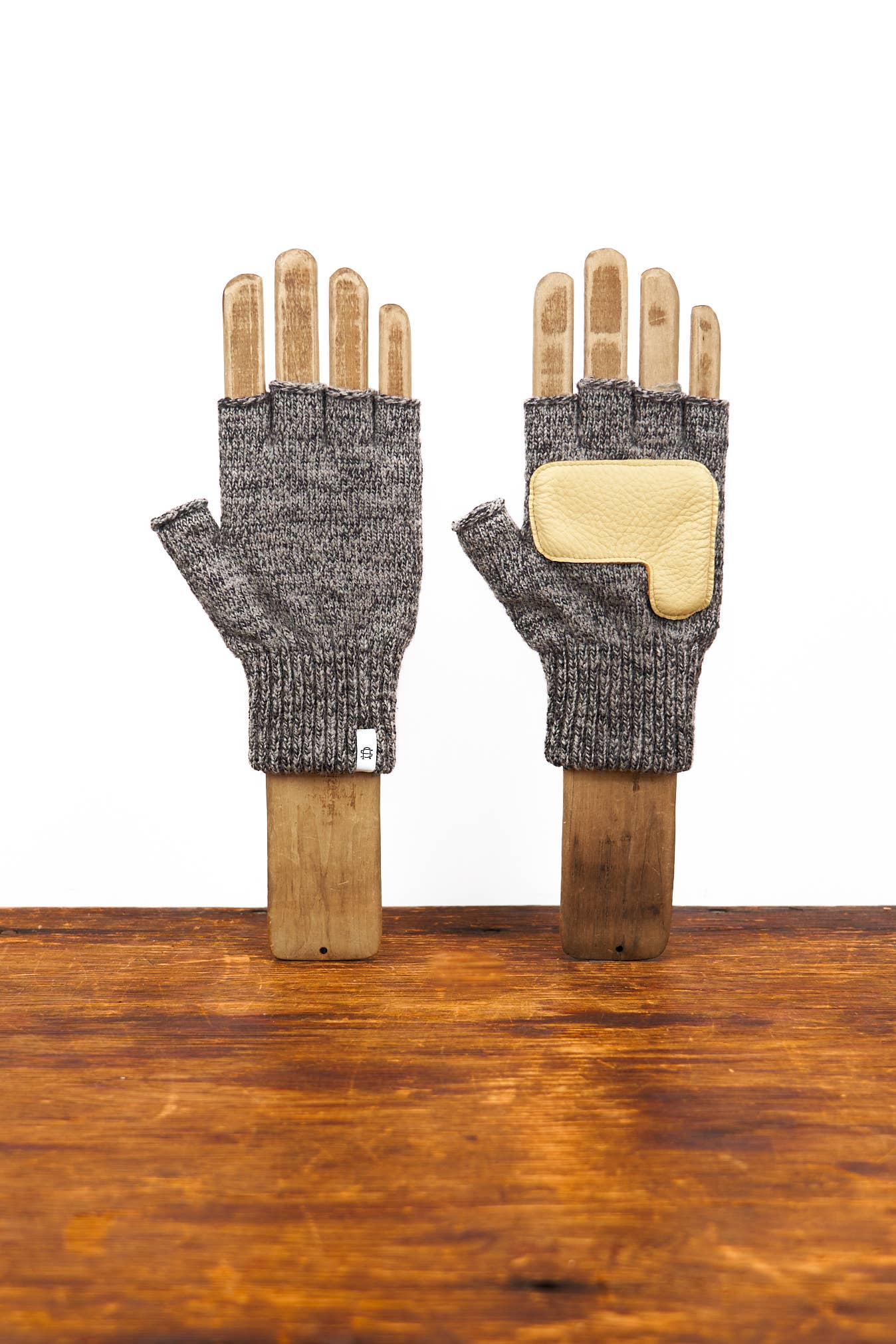 Upstate Stock - Wholesale Gloves - Unisex - Charcoal Melange Fingerless Ragg Wool Gloves1