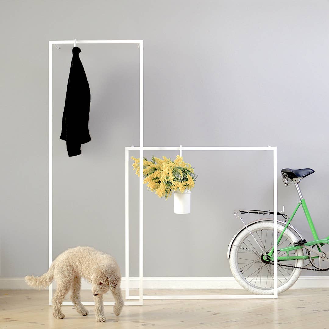 roomsafari - Wholesale Coat Rack - MF LITTLE LEANO Leaning Attendant S & L5