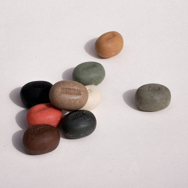 Assorterede håndlavede humørsæber for engroshandel hos Hana Blossom