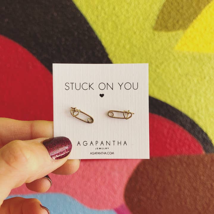 Agapantha Jewelry - Wholesale Stud/Post Earrings - Junibel Stuck On You Safety Pin Stud1