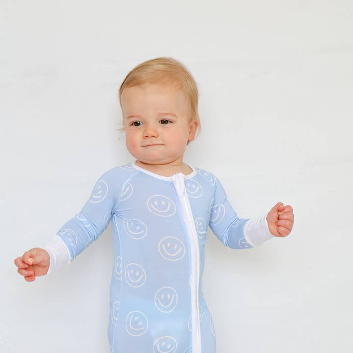 Sleepy Ducks - Wholesale Sleepsuit - Baby - Blue Smiley Bamboo Romper0