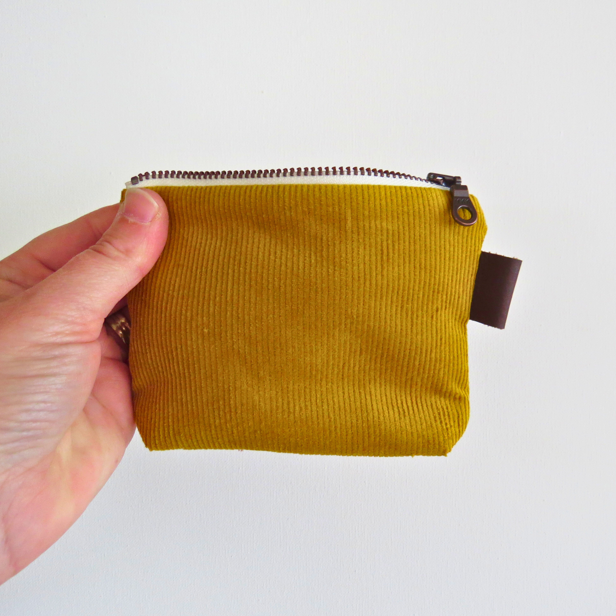 PaperFromHeaven - Vente Porte-monnaie – femme - Mini sac à fermeture éclair en velours côtelé arc-en-ciel • Petite pochette à fermeture éclair2