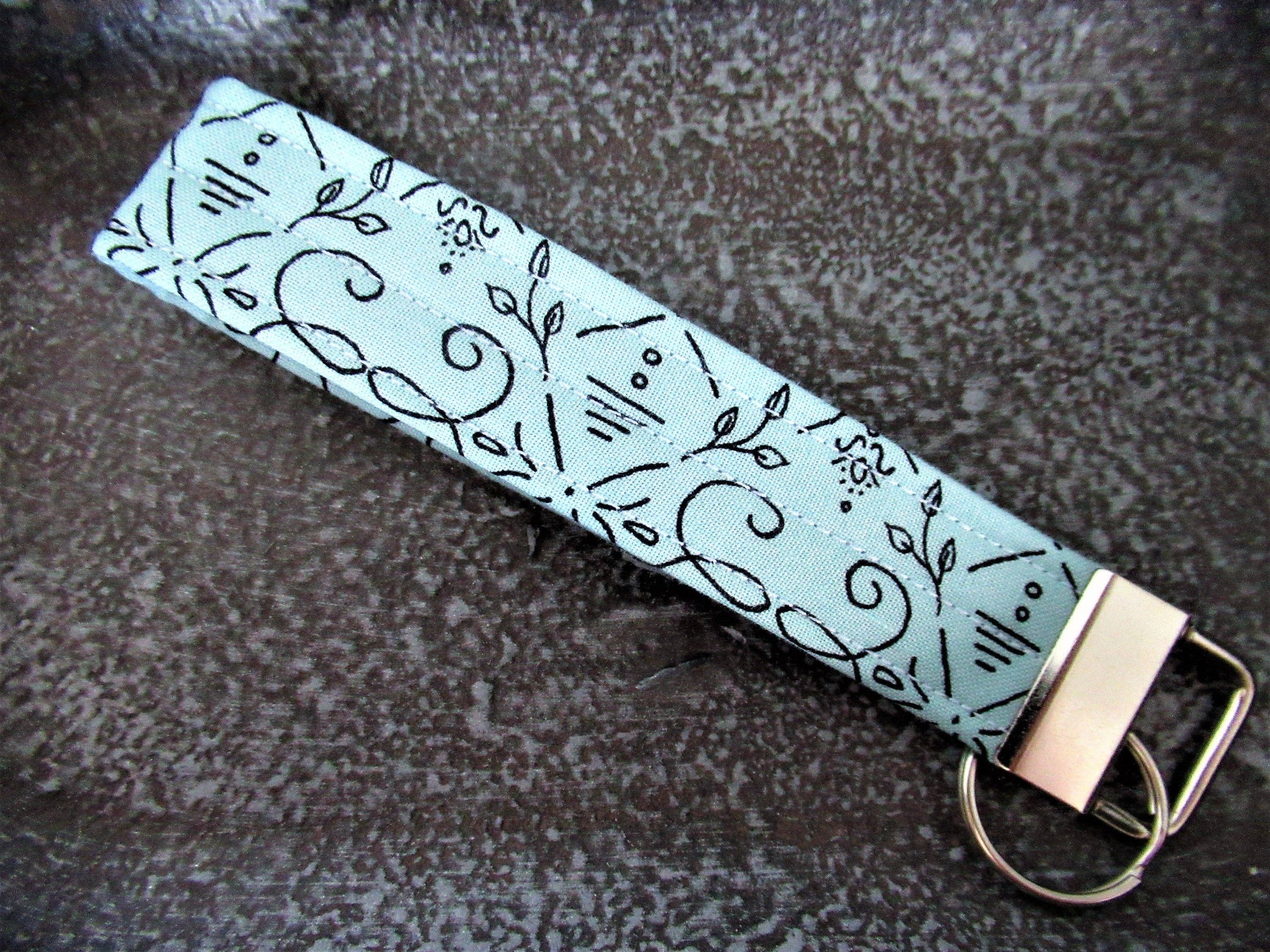 Thread and Purls – Großhandel Schlüsselanhänger – Damen – Schlüsselanhänger-Armband, Blaugrüner Armband-Schlüsselbund, Blaugrüner Schlüsselanhänger, Schlüsselanhänger-Armband, türkisfarbener Armband-Schlüsselbund, marineblauer Schlüsselanhänger, blaugrünes Handgelenkband5