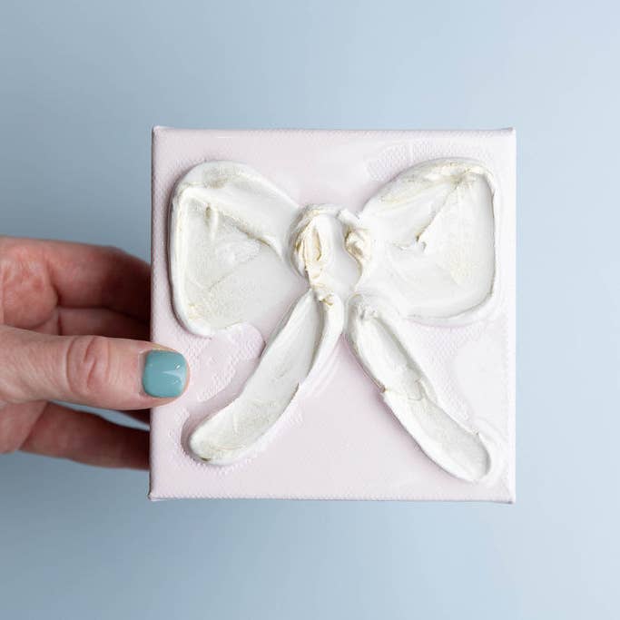 HappiesByAMS - Wholesale Decorative Tabletop Object - Canvas - 4x4 inch - Bows