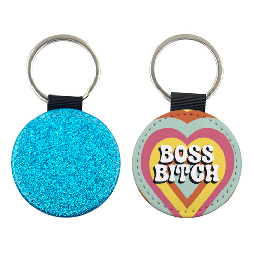 ART WOW – wholesale Nyckelringar - Dam – Nyckelringar ”Boss Bitch” av Giddy Kipper2