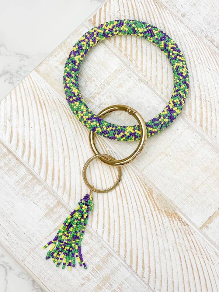 Bracelet porte-clés à pampilles en perles de rocaille - Mardi Gras pour la vente par Prep Obsessed Wholesale
