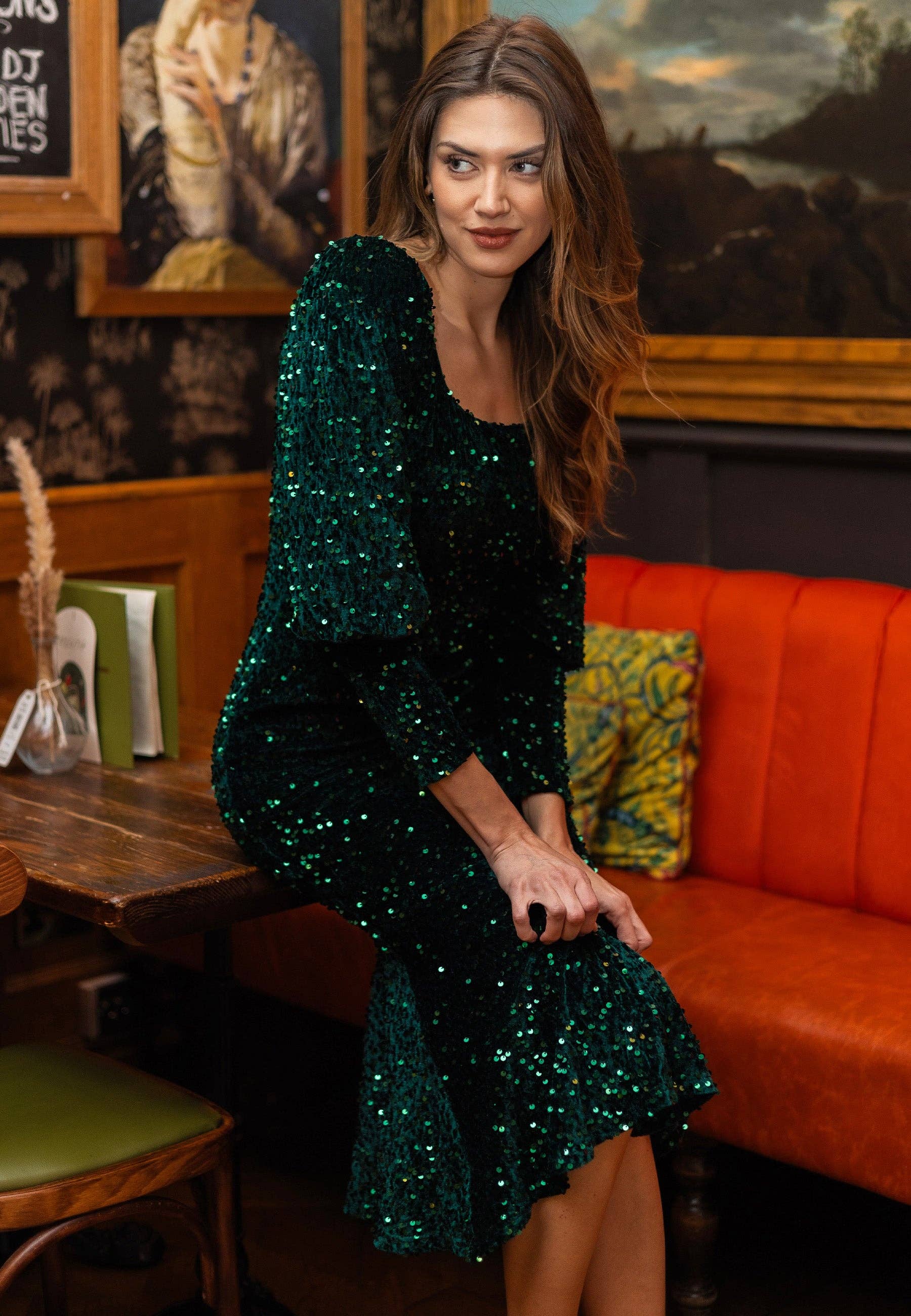 ANGELEYE – wholesale Dress – Women's – Sequin Velvet Bodycon Long Sleeve Evening Dress In Green7